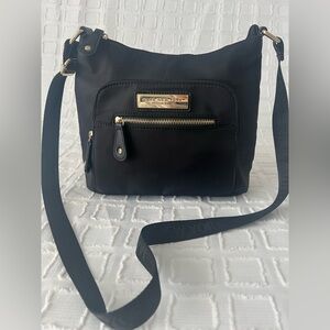 Marc Andrew New York Adjustable Crossbody Black Nylon Gold Zip